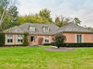 5605 Black Walnut Trl, Long Grove, IL 60047