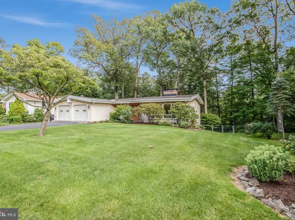 1132 Kay St, Boalsburg, PA 16827