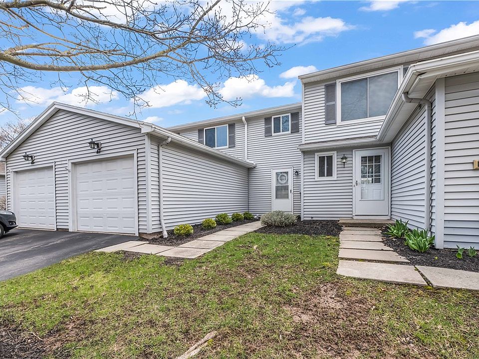 1st image of 47 Bucklebury Hl