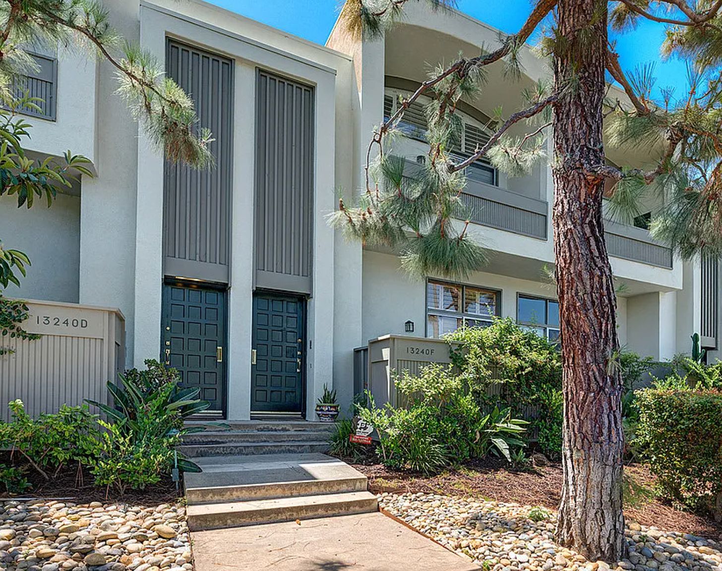 13240 Fiji Way Unit F, Los Angeles, CA 90292 | Zillow