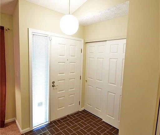 4th image of 1312 Glastonbury Ln