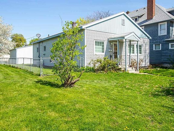 3rd image of 617 E Nora Ave