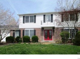 645 Kehrs Mill Rd, Ballwin, MO