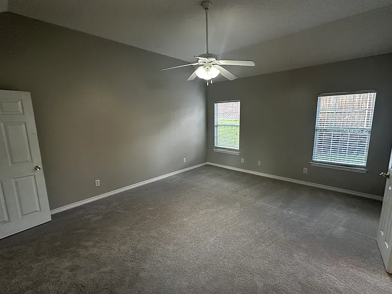 27078 Stratford Glen Dr — Photo 21