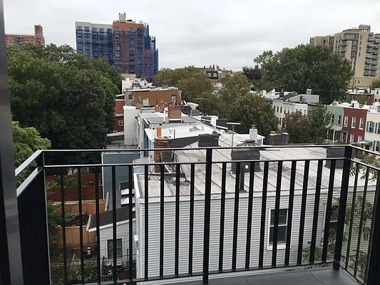 Rented by Premier Metro Realty Corp | media 48