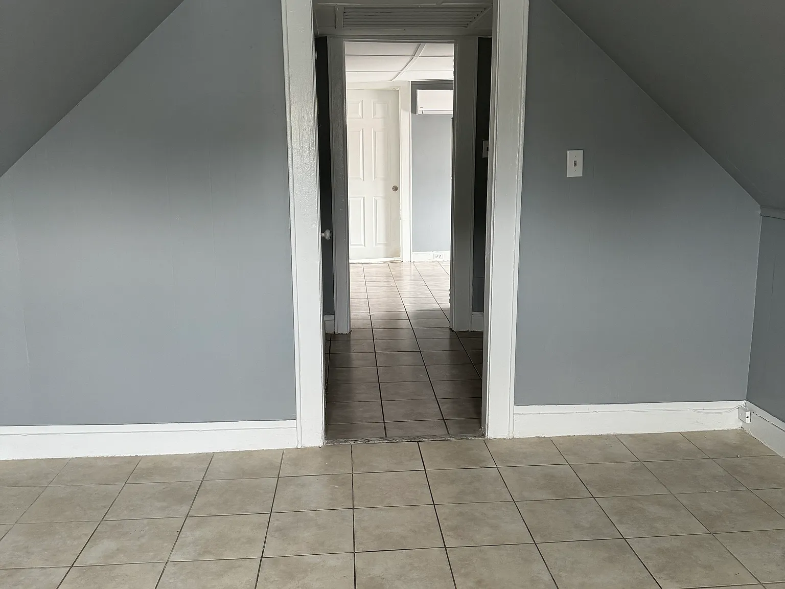 14 Milosh St — Photo 4