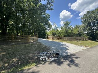 1033 Shelter Branch Rd, Cumberland Furnace, TN 37051