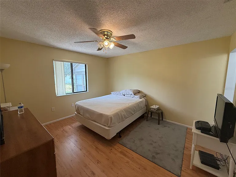 2130 Bancroft Pl #B — Photo 15