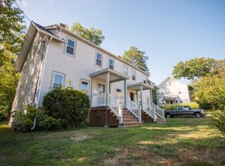 33 Amos St, South Kingstown, RI 02879