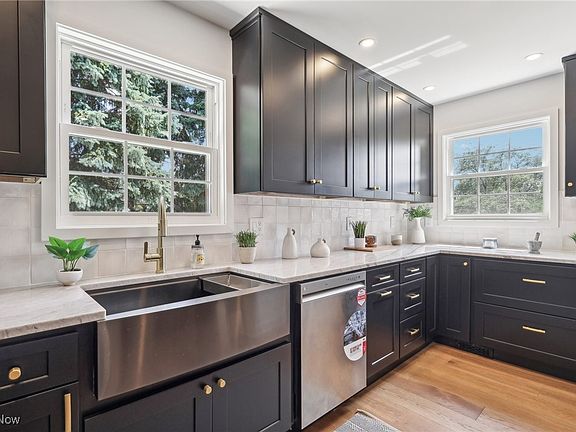 5th image of 14925 Lakewood Heights Blvd