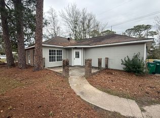 5770 Eastwood Dr, Moss Point, MS 39563