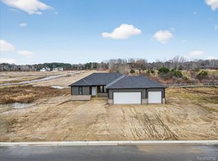 2401 McClellan Blvd, Davison, MI 48423