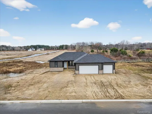 2401 McClellan Blvd, Davison, MI 48423