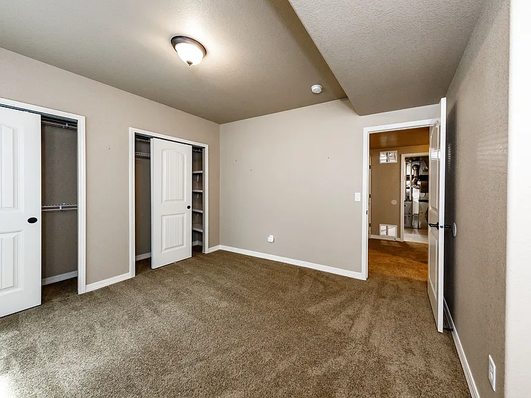 8475 Glen Carriage Grv — Photo 19