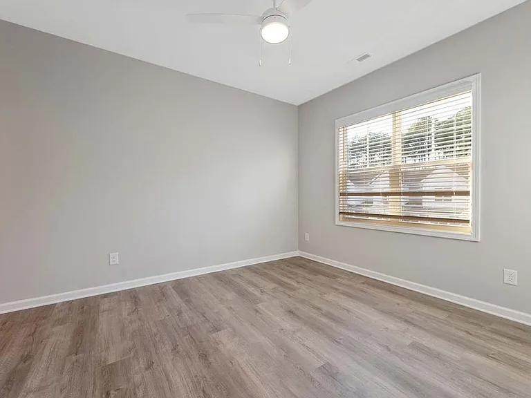 1705 Ballard Dr — Photo 18