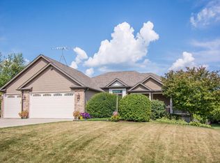 N1684 N Geneva Ave, Lake Geneva, WI 53147