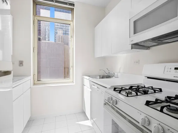 145 East 48th Street image 5 of 6