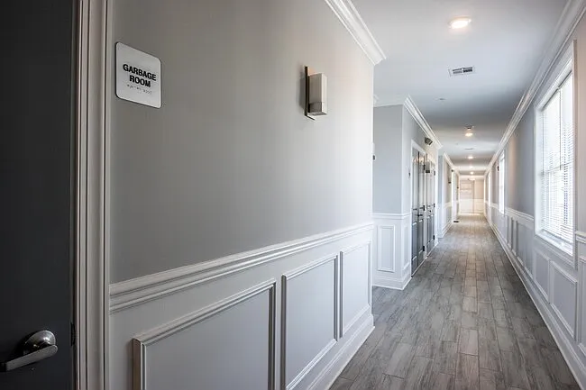 Hotel style decor