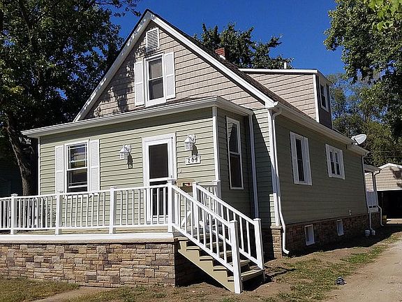 3rd image of 209 E Acton Ave