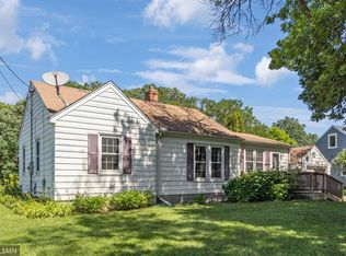 11908 Sunset Trl, Minneapolis, MN 55441