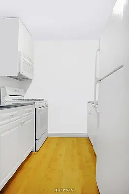 Rented by Town Residential | media 4