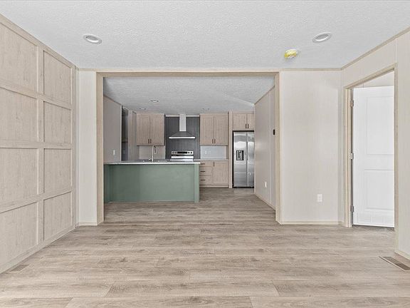 4th image of 105 Meadow Run