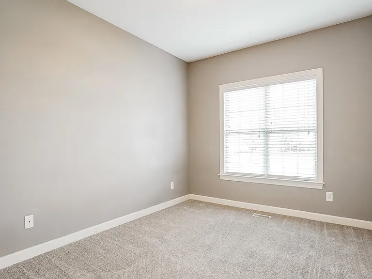 29 Westcote Ln — Photo 14