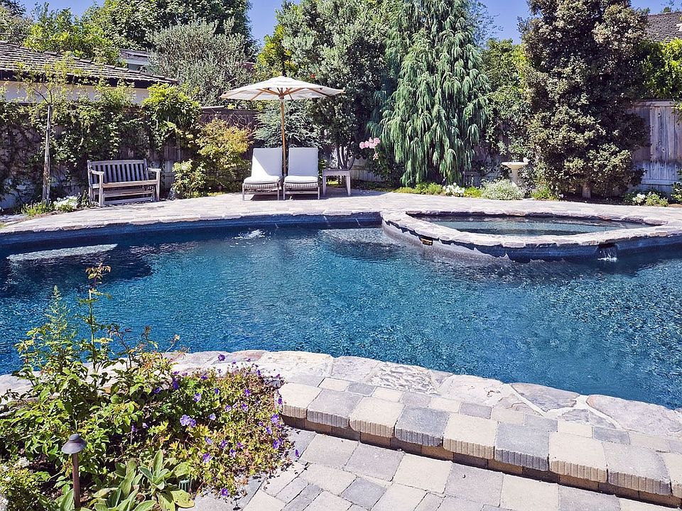 Salt Water Pool & Spa
