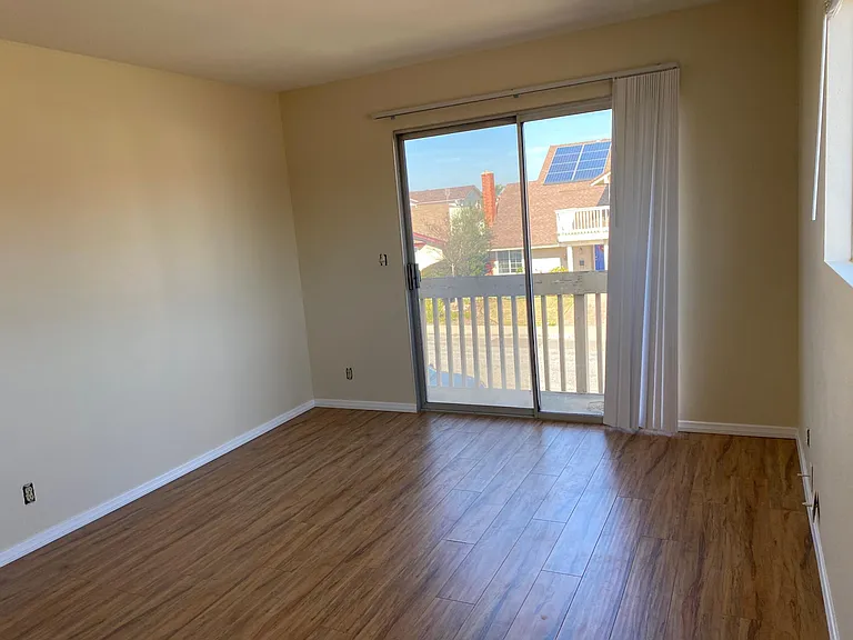 Bedroom 2 (upstairs master)