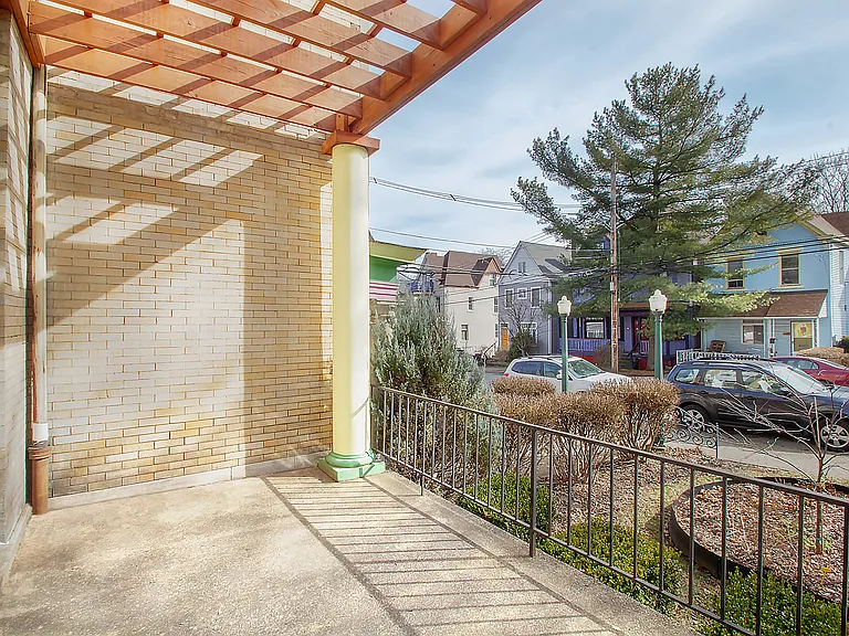 423 Biddle Ave — Photo 10