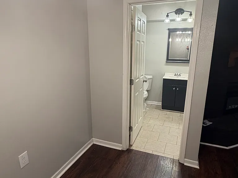 15864 S Sanderland Ave #1 — Photo 5