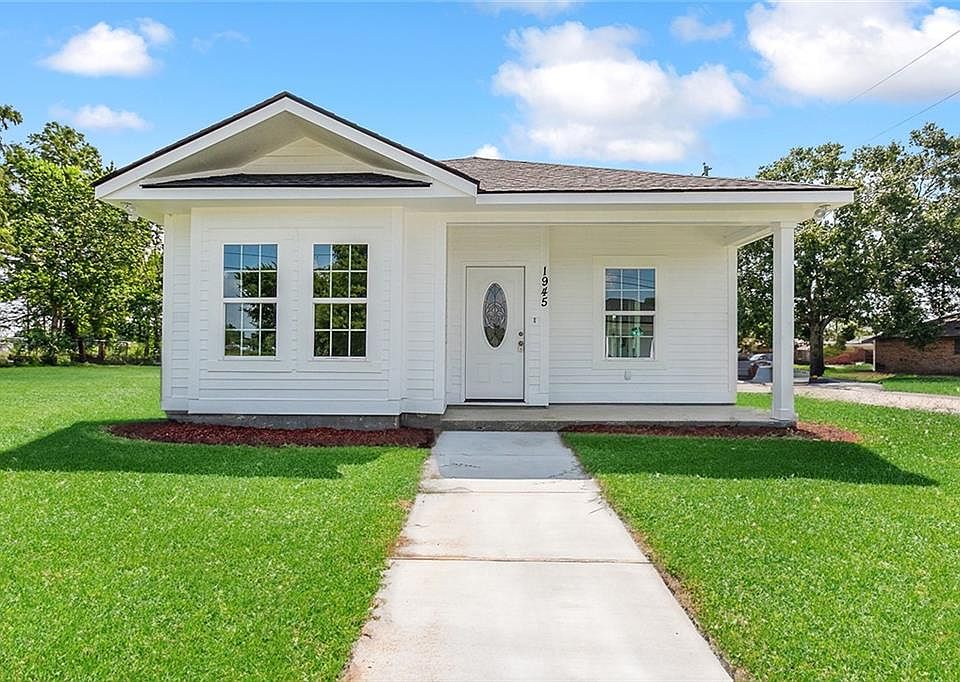1st image of 1945 Sugarmill Dr