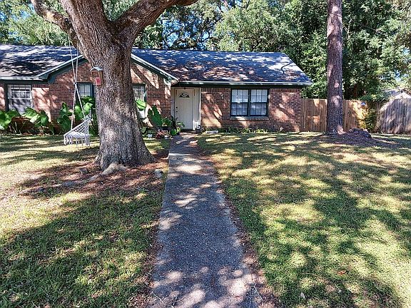 2nd image of 222 Strickland Pl