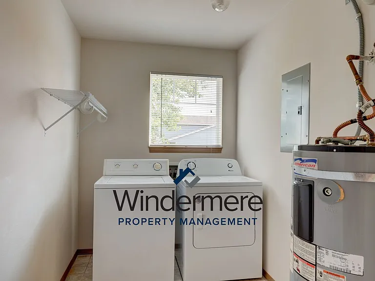 1401 : 1385 NW Elwha St — Photo 15