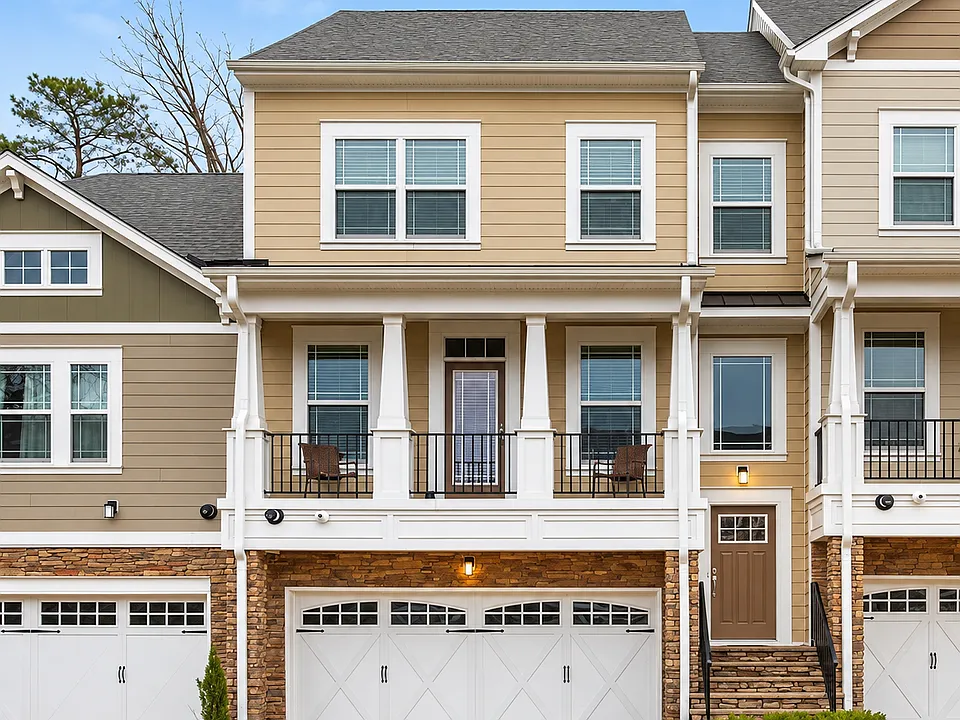 5435 Hickory Ann Dr