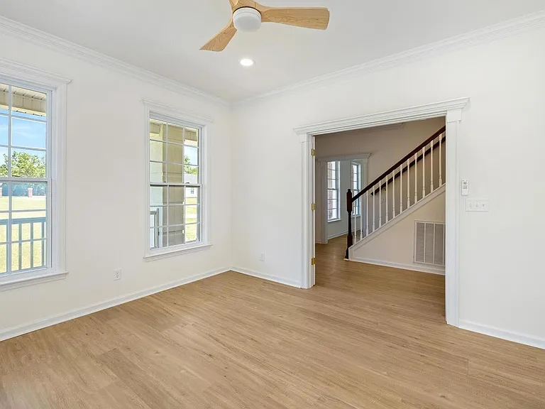 2090-4 Bridge Ct — Photo 7