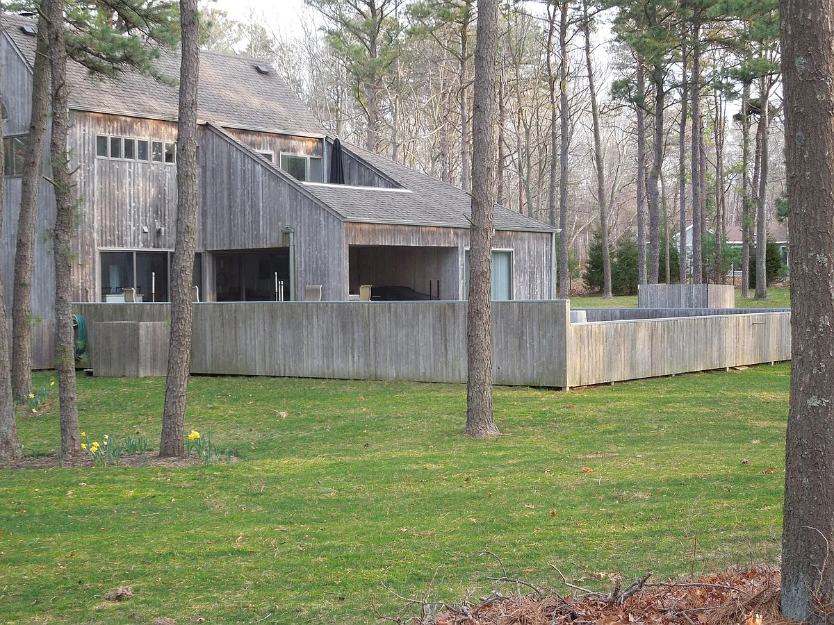 Building Photo - 95 Old Northwest Rd