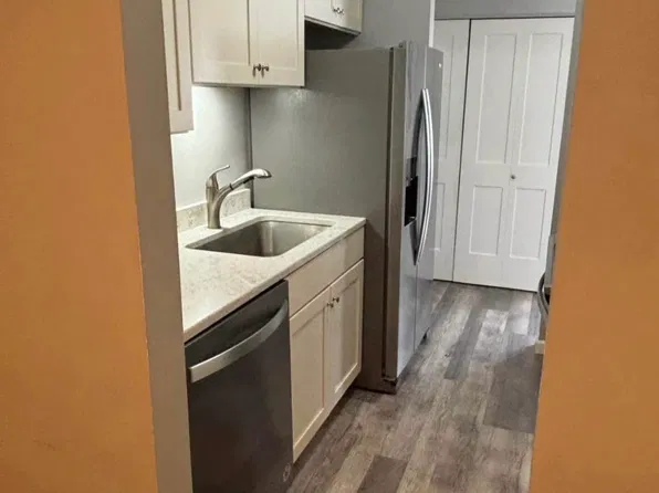 5710 N Autumn Ridge Ct APT A, Peoria, IL 61615
