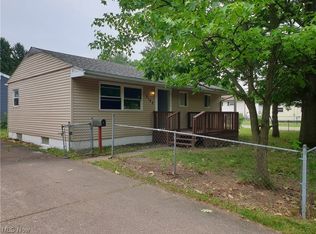 3102 Maxine Ave NE, Canton, OH 44705