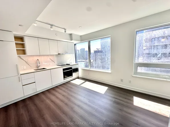 8 Wellesley St W, Toronto, ON