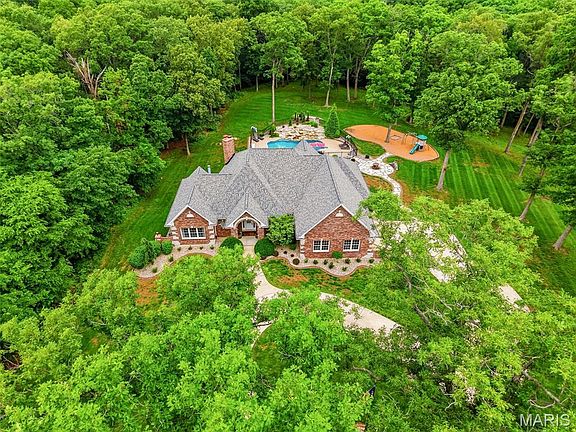 3rd image of 4325 Hueffmeier Rd