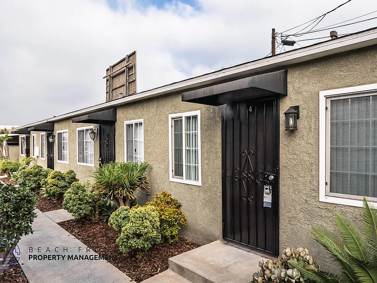 12621 Glenshire Rd, 12618 Lakewood Blvd — Photo 10