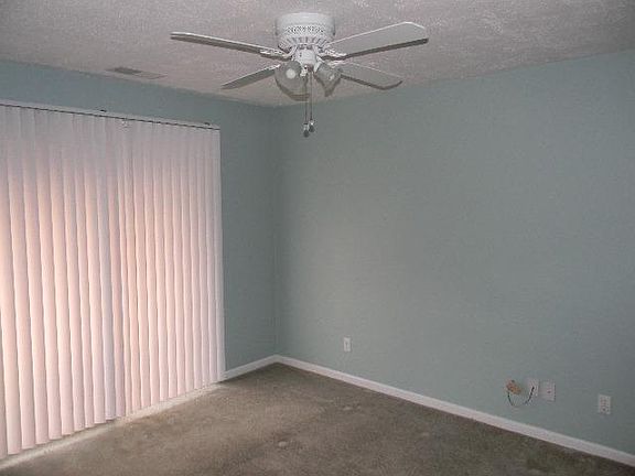 3rd image of 8079 Cedar Glen Dr