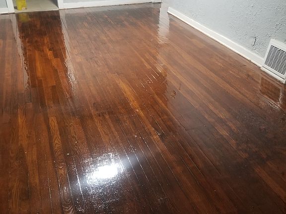 2nd image of 1807 E 67th Ter