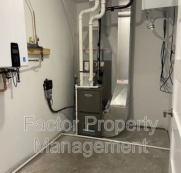 3130 Scotch Ln — Photo 13