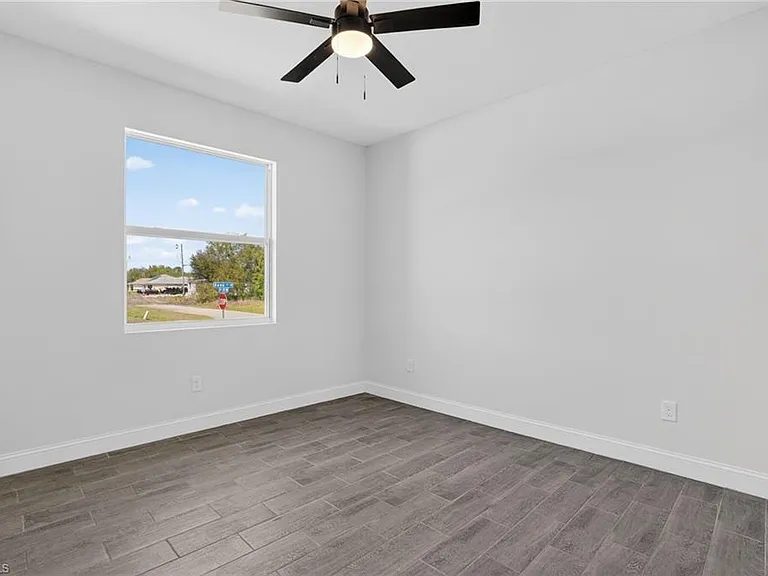 4630 Gene Ave N — Photo 5