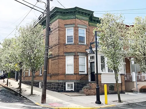 1918 Kerrigan Ave Photo 1