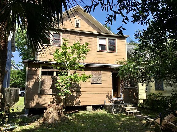 5th image of 1827 Market St