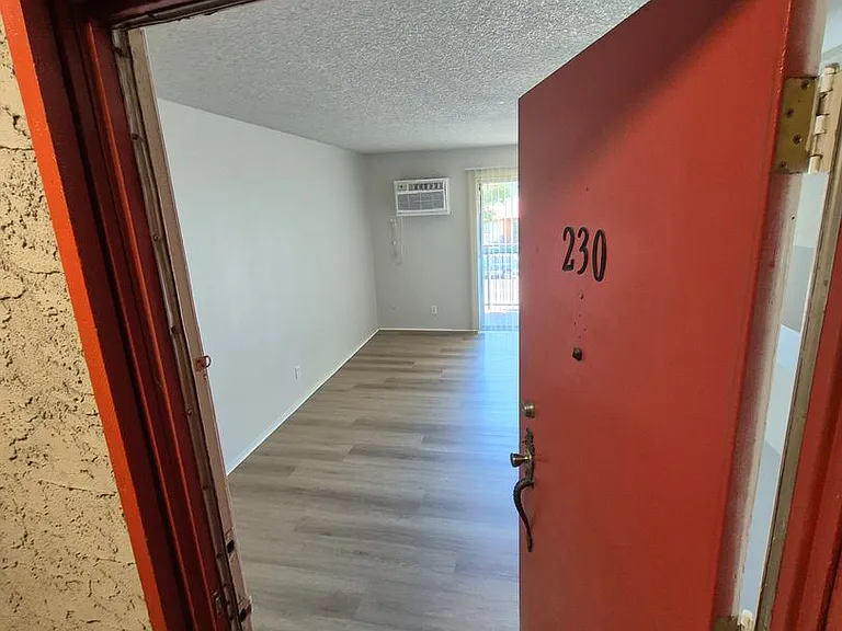 1130 W. San Bernardino Rd — Photo 10