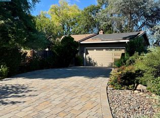 51 Heritage Ct, Walnut Creek, CA 94597